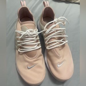 Nike Prestos